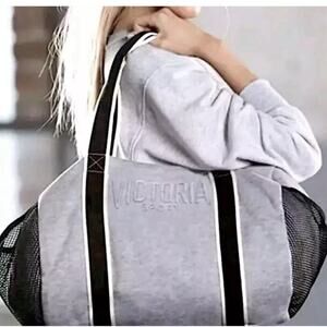 NWT VICTORIA'S SECRET GREY SOFT SPORT FLEECE MEDIUM DUFFLE BAG BLACK MESH SIDES